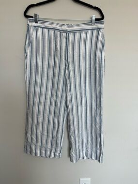 LOFT White and Blue Striped Capris NWT Size 12P